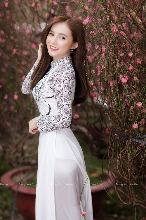 “虚拟现实引领青训革新——未来巨星源自科技赋能的沉浸式训练体系”