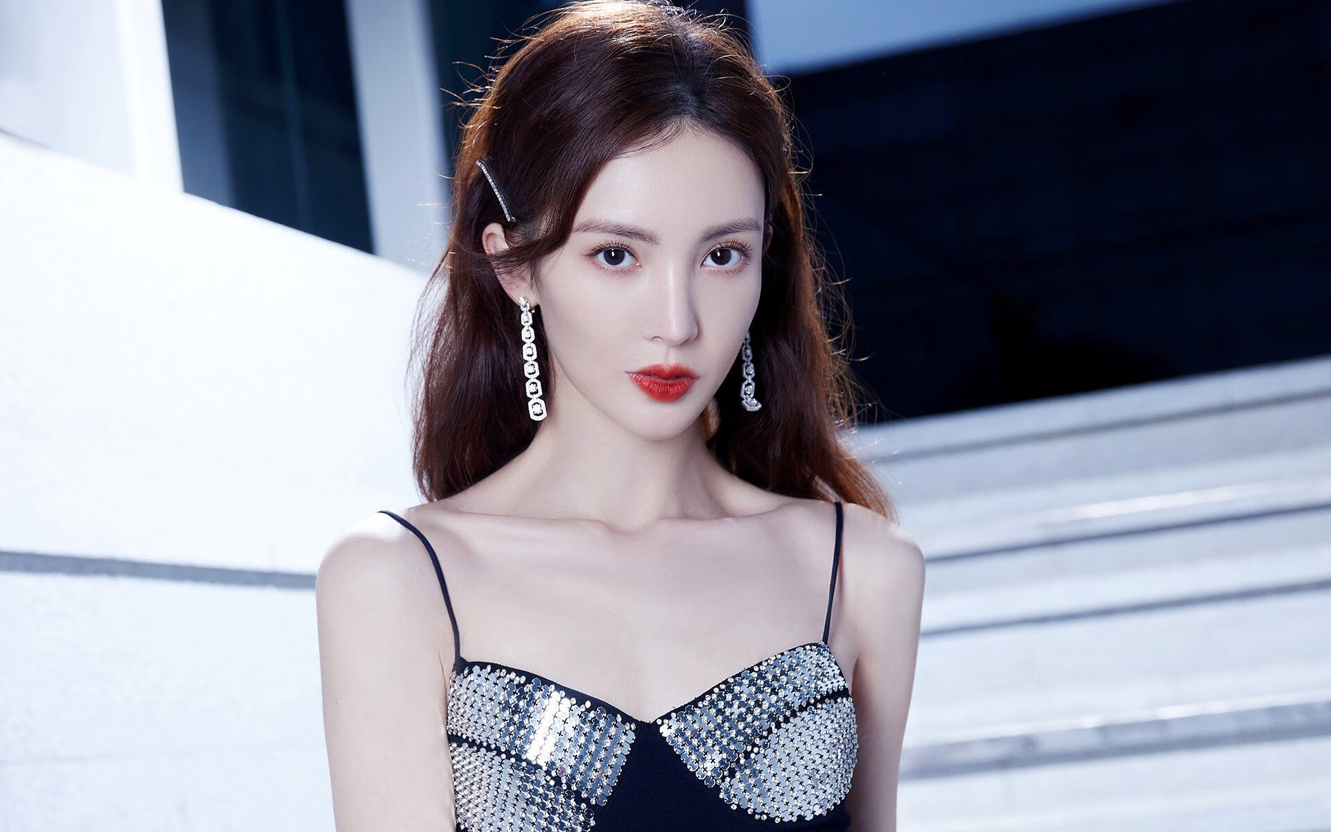 爱游戏体育app-西甲决战一触即发：火力全开，场面火爆，西甲决赛回放