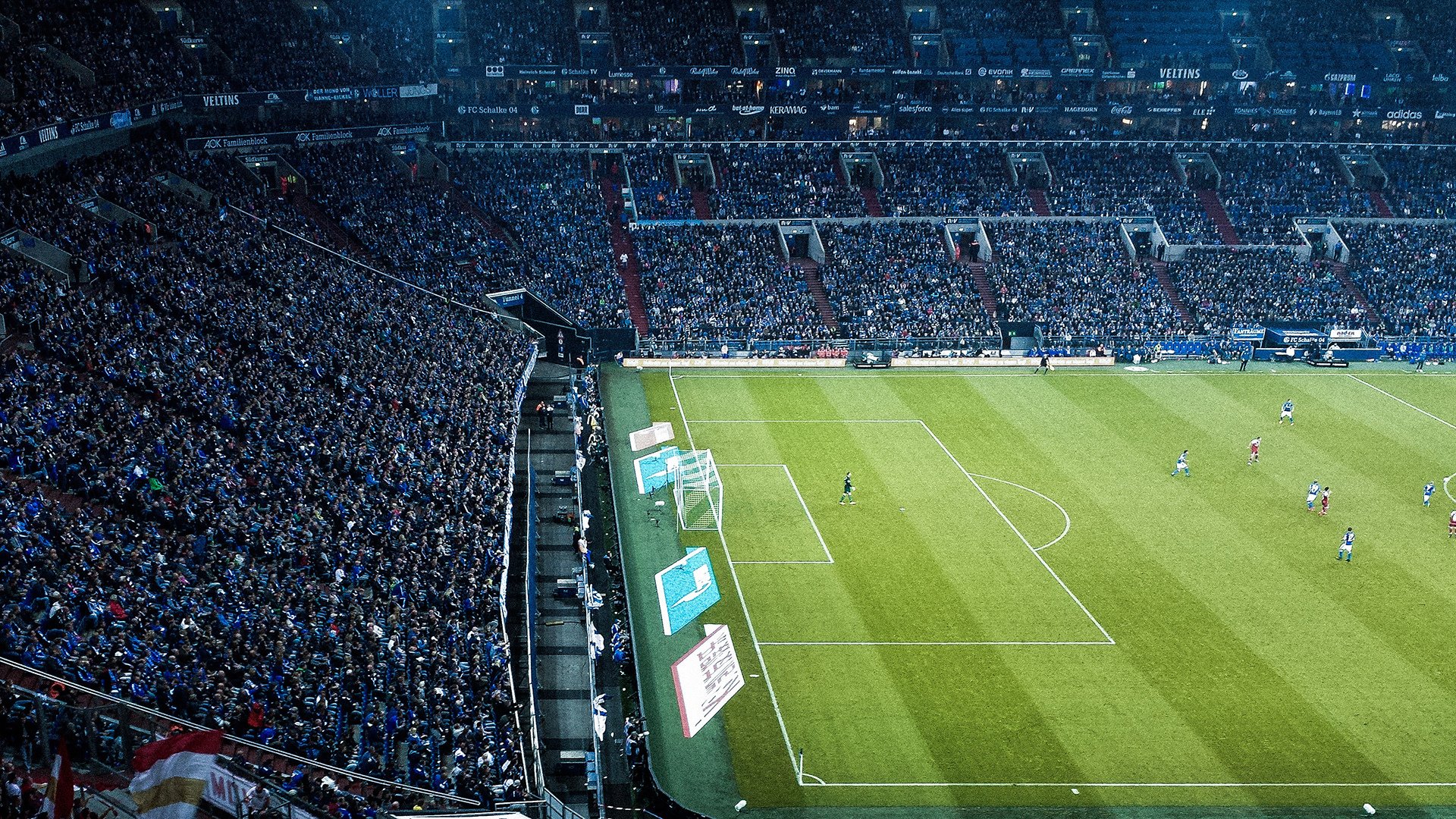 爱游戏ayx-电竞产业人才流动频繁，行业竞争日益激烈，电竞人才缺口达50万!